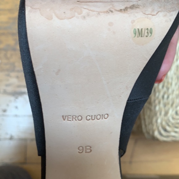 BCBGMAXAZRIA Black satin peep toe stilettos - Picture 4 of 9